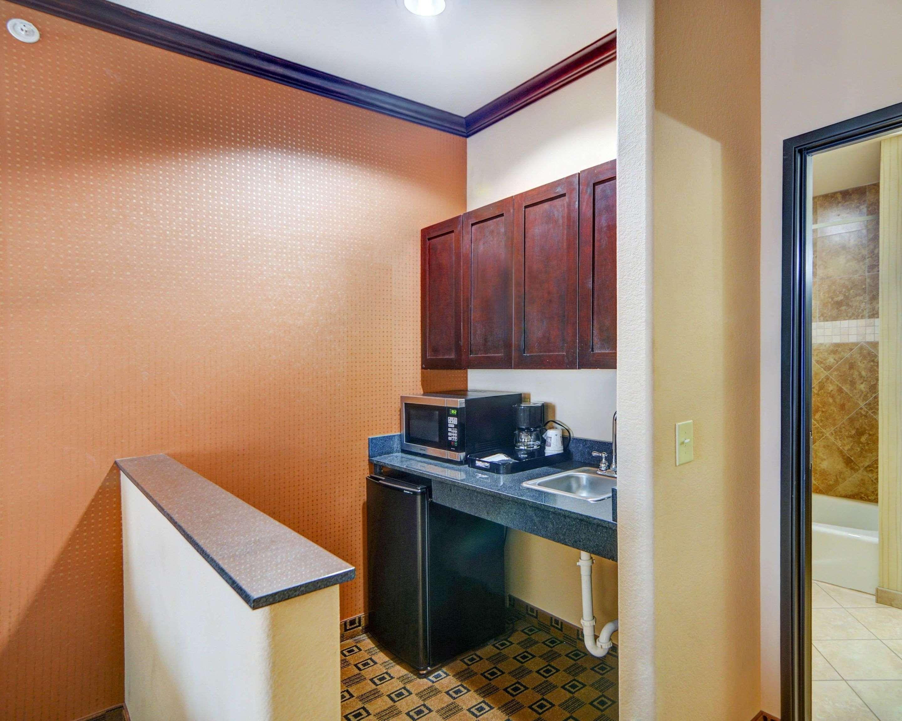 Comfort Suites Kilgore Exterior photo